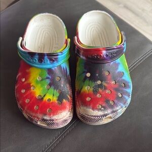 Kid's Crocs rainbow size 2